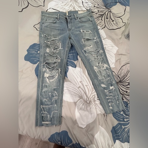 rag & bone Denim - RAG & BONE • Ripped “ The Dre” Lt. Blue Jeans • sz 28 •